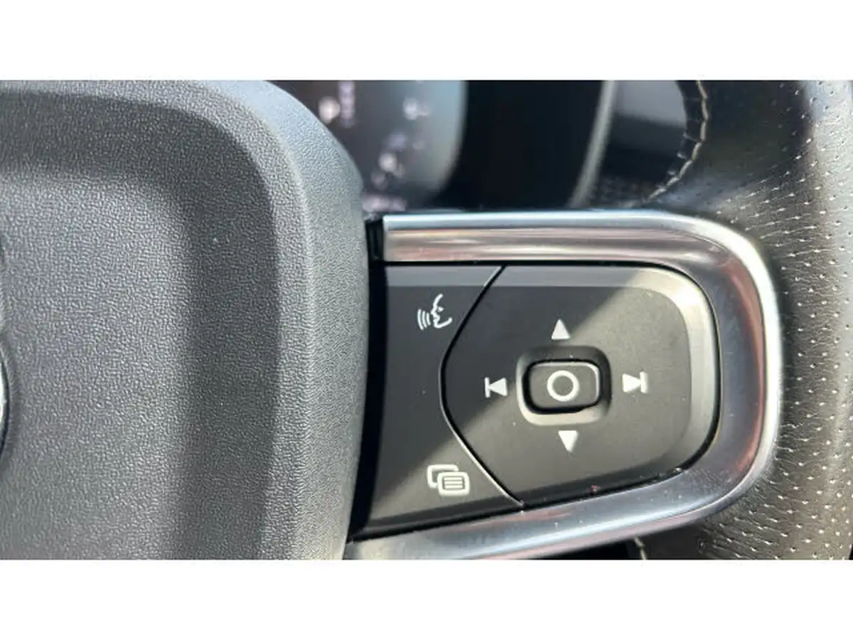 2020-volvo-xc40-20td-d3-r-design-geartronic-big-21