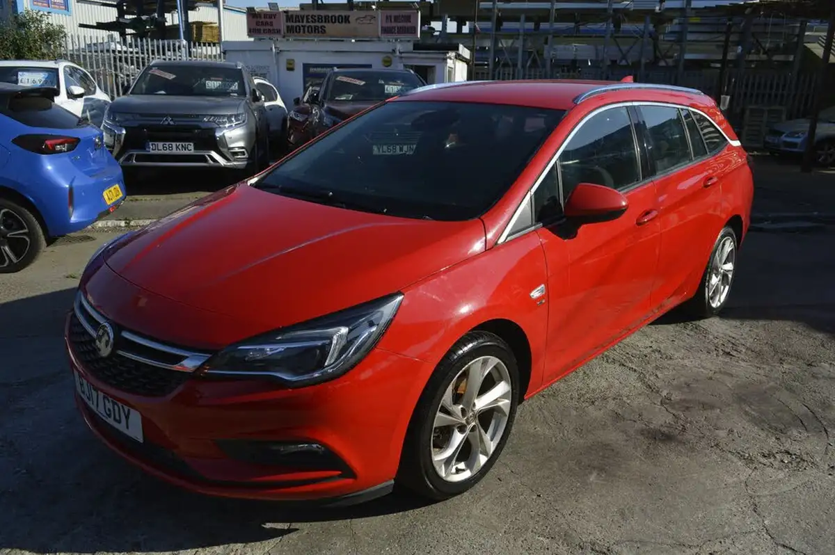 2017-vauxhall-astra-14i-16v-turbo-sri-nav-150ps-ss-sport-tourer-auto-big-2