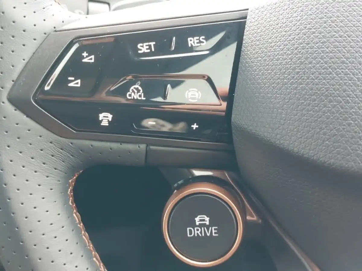 2025-cupra-tavascan-e-v1-winter-pack-big-12