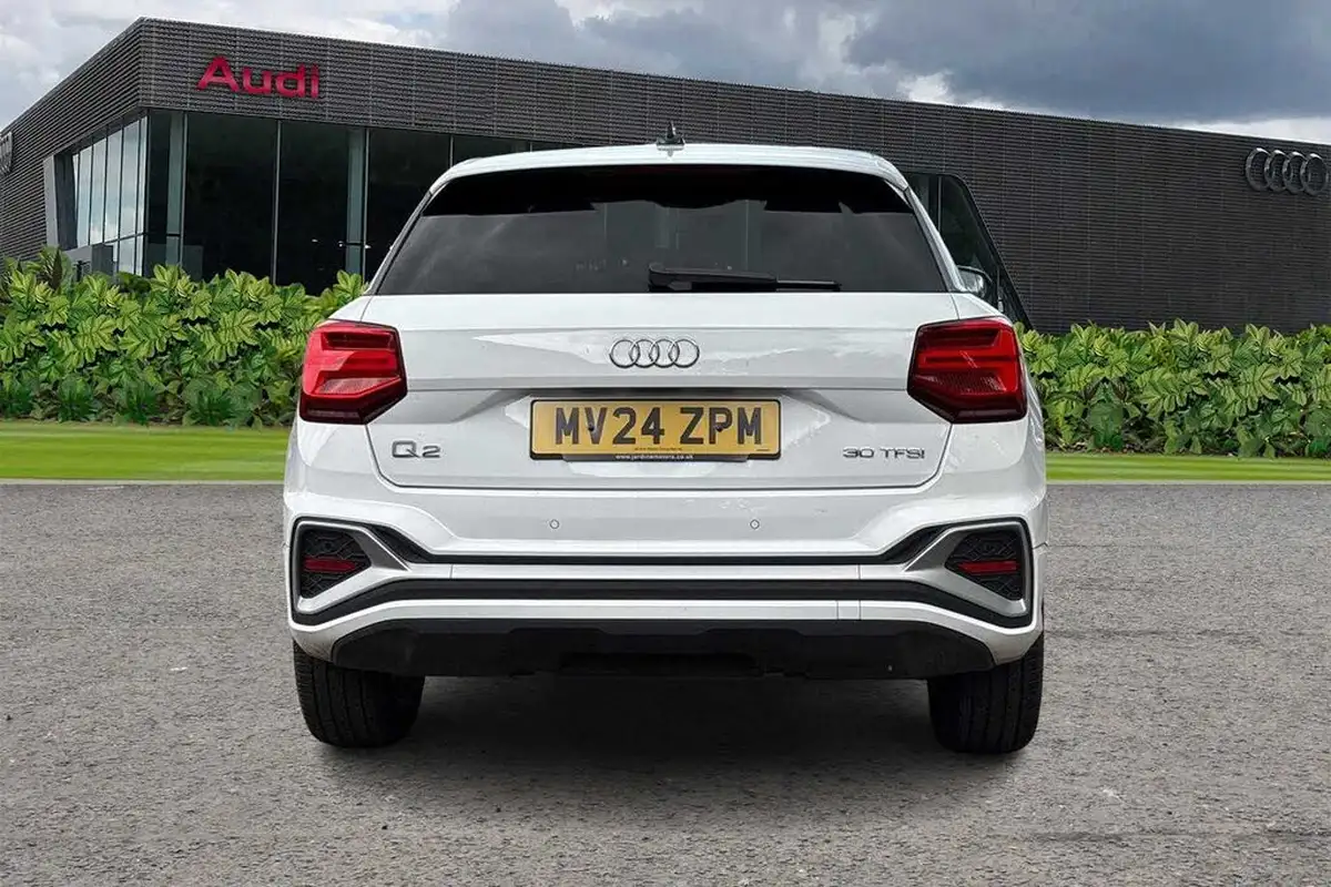 2024-audi-q2-10-30-tfsi-s-line-110ps-big-6
