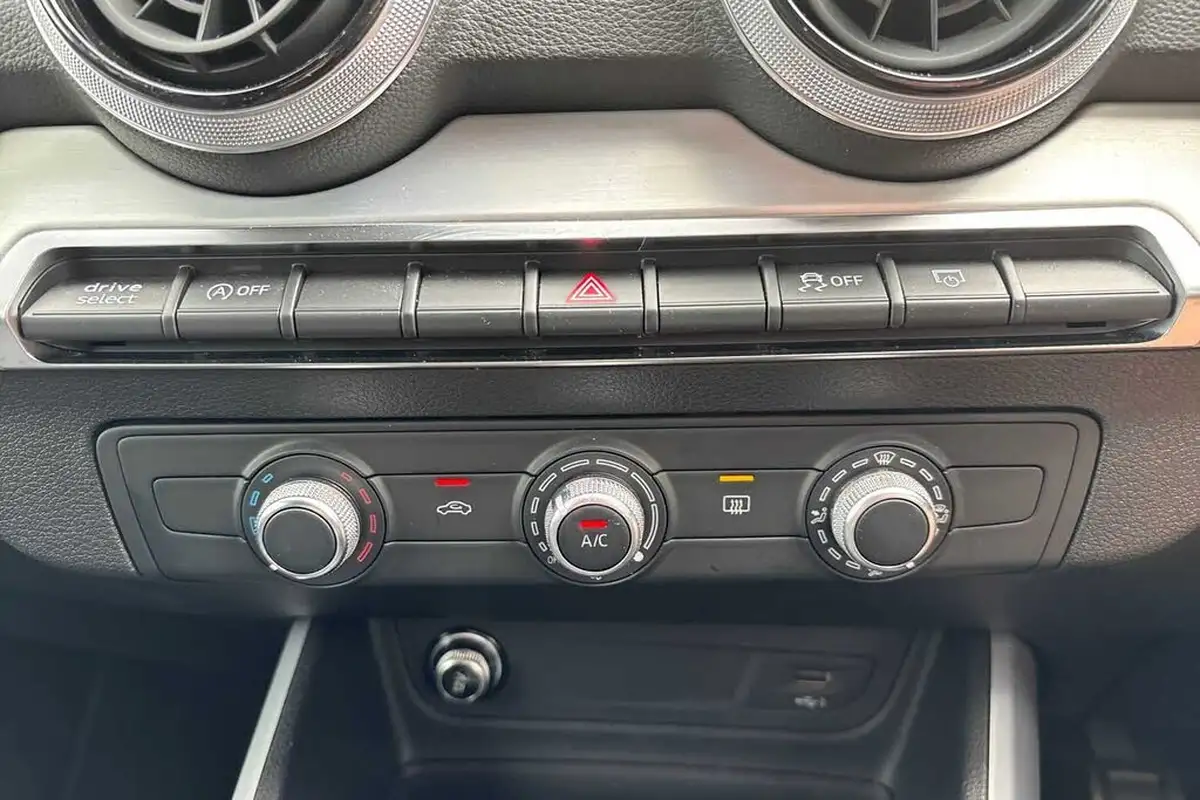 2024-audi-q2-10-30-tfsi-s-line-110ps-big-30