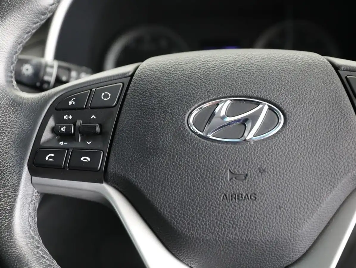 2019-hyundai-tucson-16-gdi-se-nav-big-19