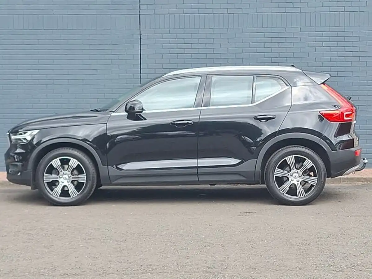 2021-volvo-xc40-15-t3-inscription-163bhp-geartronic-big-3