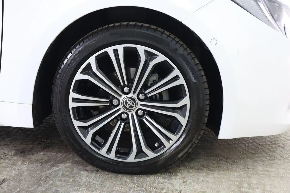 2021-toyota-corolla-18-vvt-i-excel-trk-touring-sports-big-26