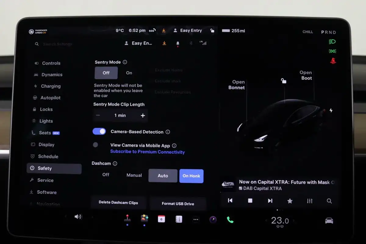 2022-tesla-model-3-e-rwd-big-33