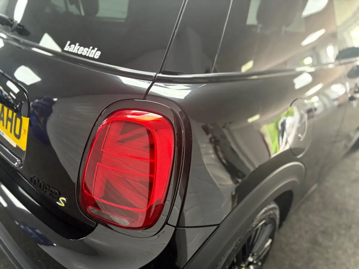 2023-mini-cooper-e-cooper-s-2-big-18