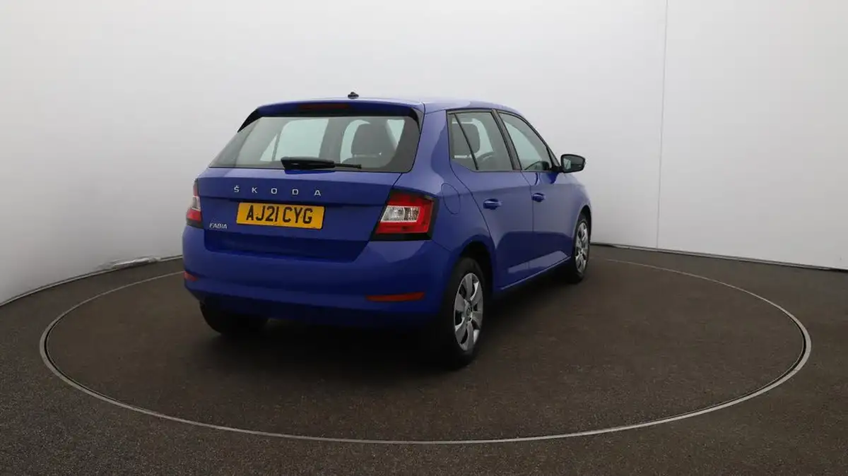 2021-skoda-fabia-10-tsi-95ps-hatchback-dsg-big-51
