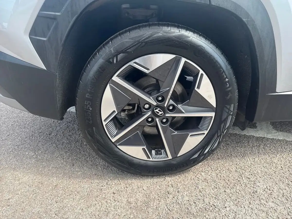 2024-hyundai-tucson-16-t-gdi-premium-160ps-two-tone-roof-big-3