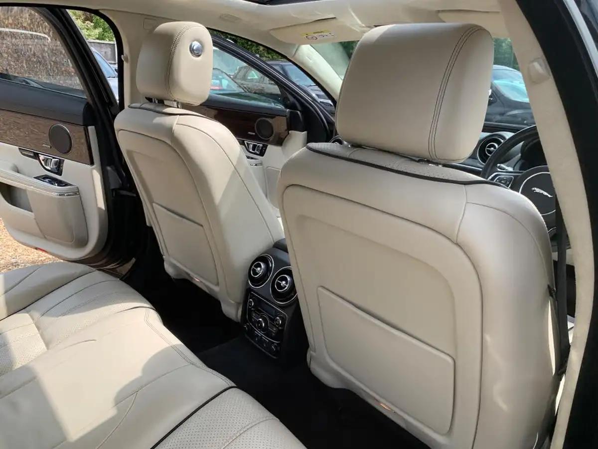 2015-jaguar-xj-series-30td-xj-portfolio-swb-auto-big-55