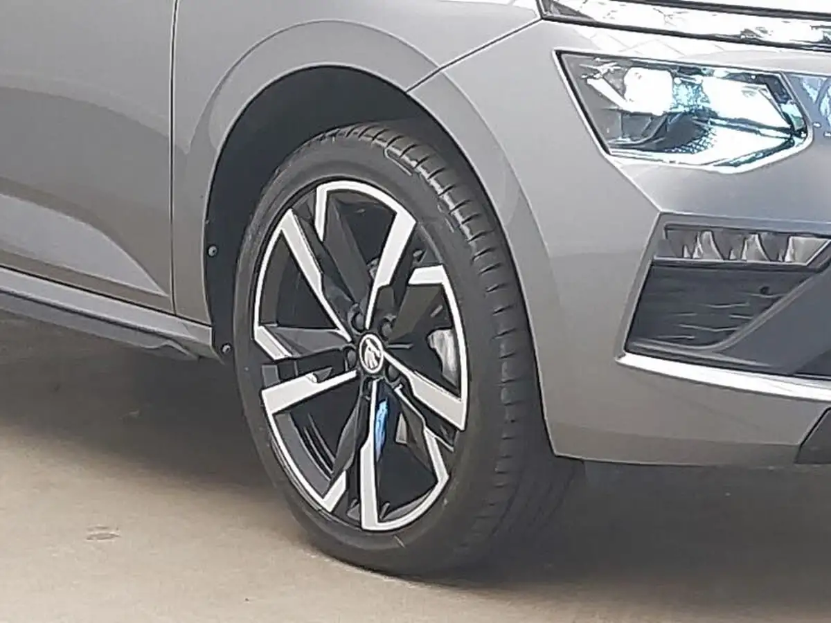 2024-skoda-kamiq-10-tsi-monte-carlo-116ps-dsg-big-8