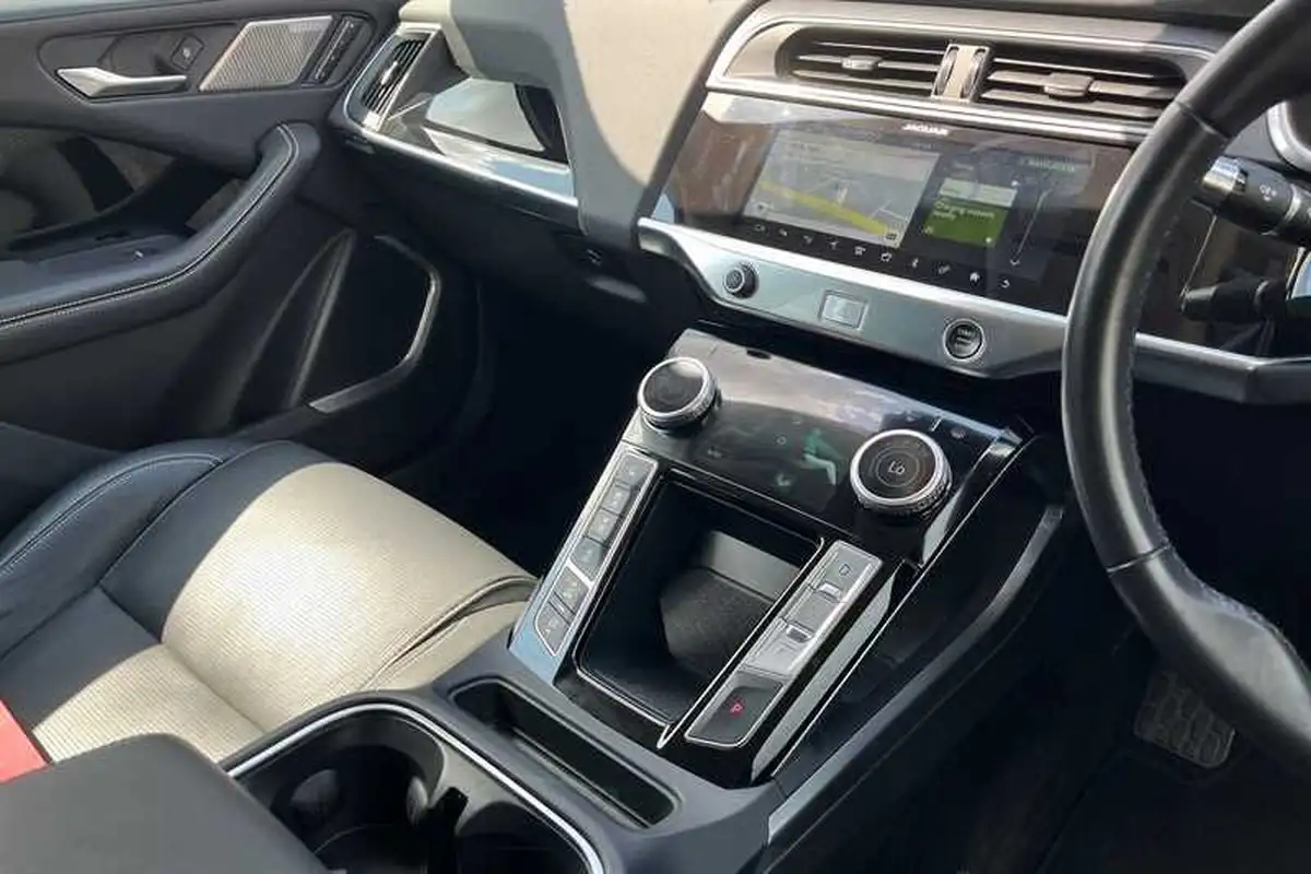 2019-jaguar-i-pace-ev400-hse-big-13