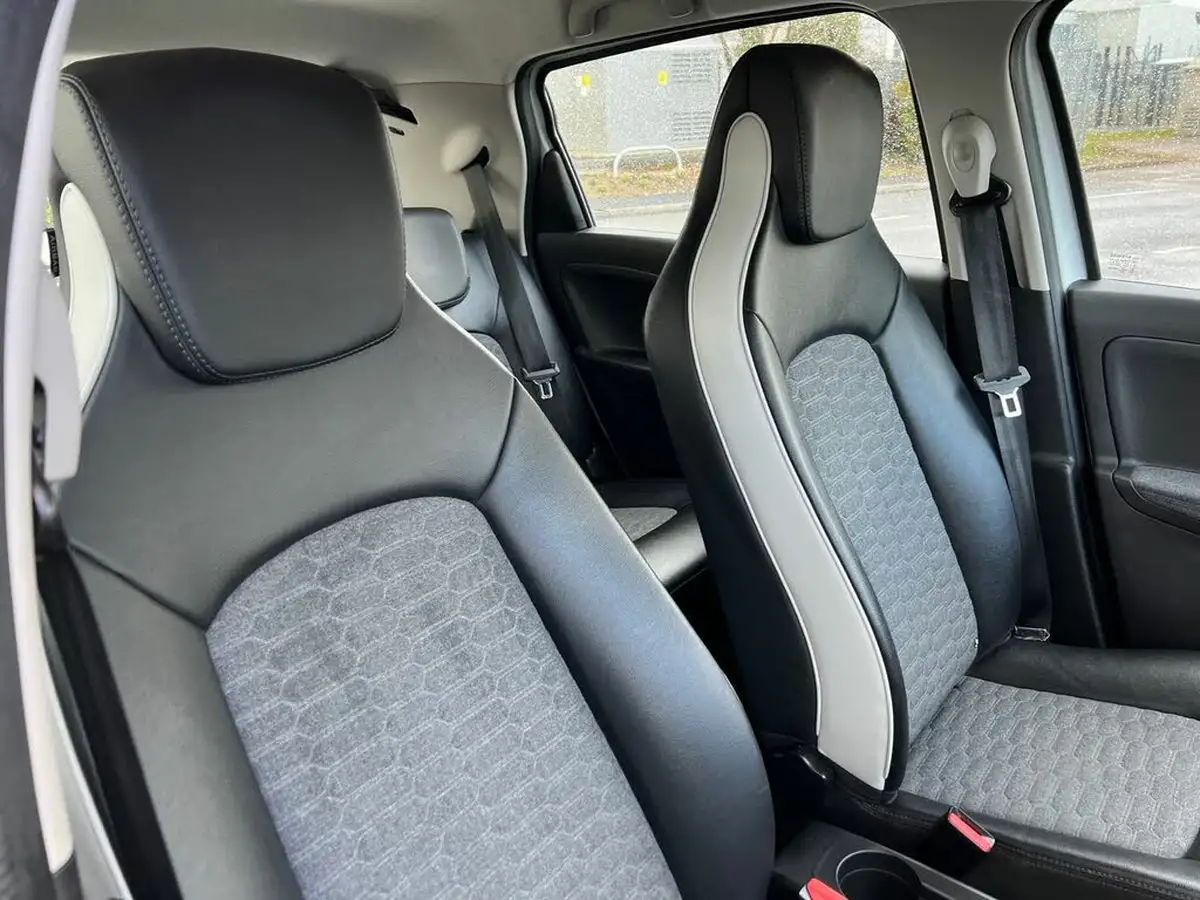 2021-renault-zoe-e-i-iconic-110ps-r110ze50-big-11
