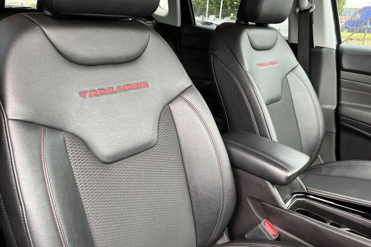 2022-jeep-compass-13-gse-trailhawk-big-16