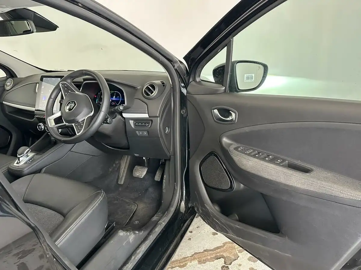 2023-renault-zoe-e-techno-boost-charge-big-15