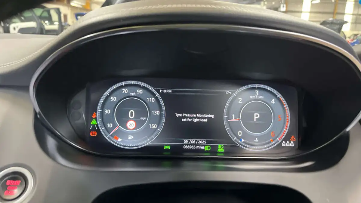 2019-jaguar-e-pace-20-i4d-r-dynamic-hse-180ps-big-11