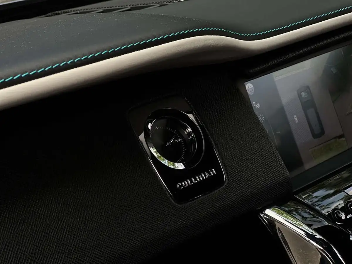 2022-rolls-royce-cullinan-675-big-21