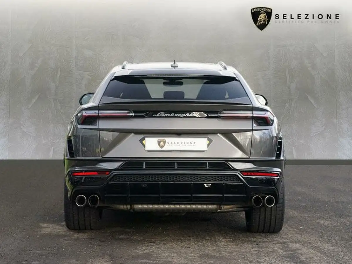 2024-lamborghini-urus-40-no-trim-big-3