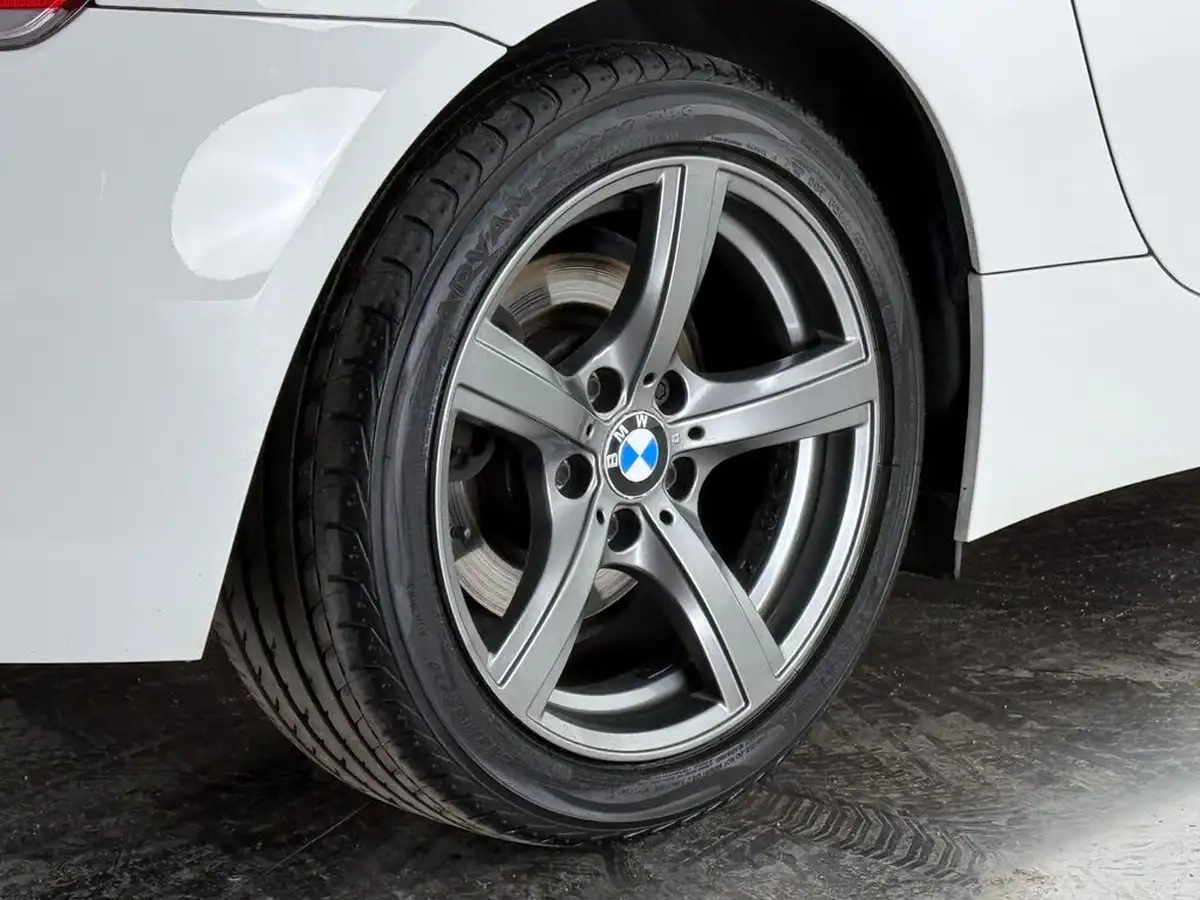 2016-bmw-z4-20-sdrive18i-ss-big-11
