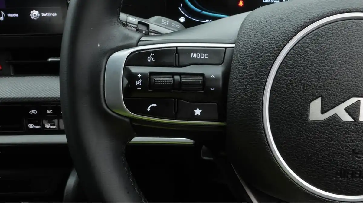 2023-kia-sportage-16-t-gdi-2-148bhp-big-21