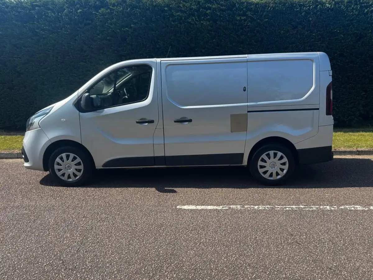 2019-renault-trafic-16dci-sl27-120-business-panel-big-4