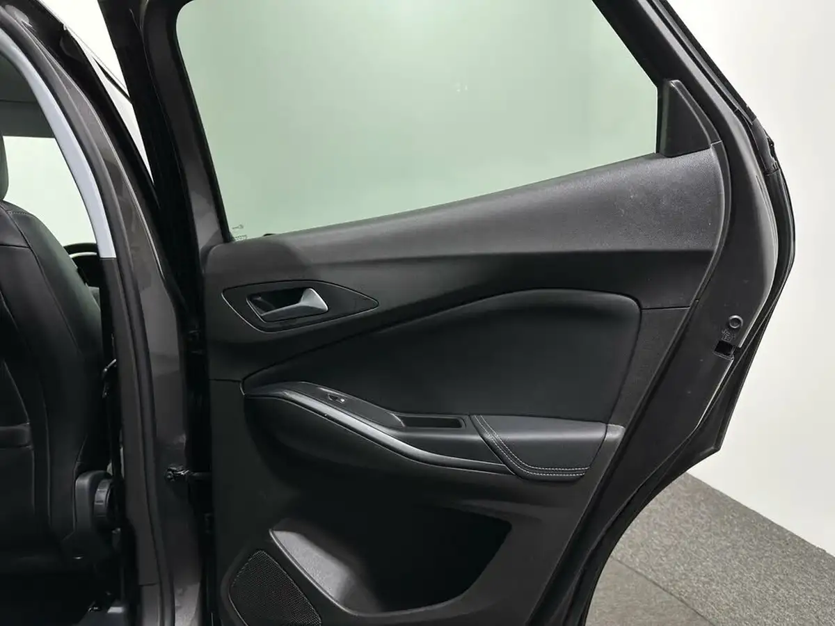 2020-vauxhall-grandland-x-12-sri-nav-big-41