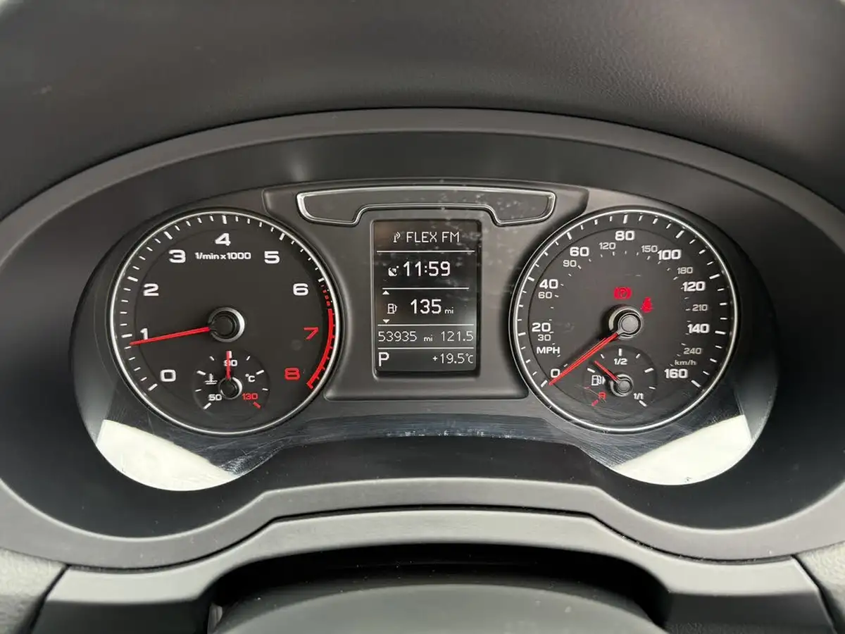 2016-audi-q3-14-tfsi-se-s-tronic-big-20