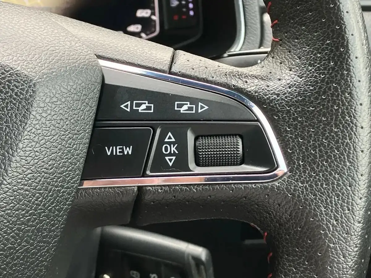 2019-seat-arona-10-tsi-fr-sport-big-31