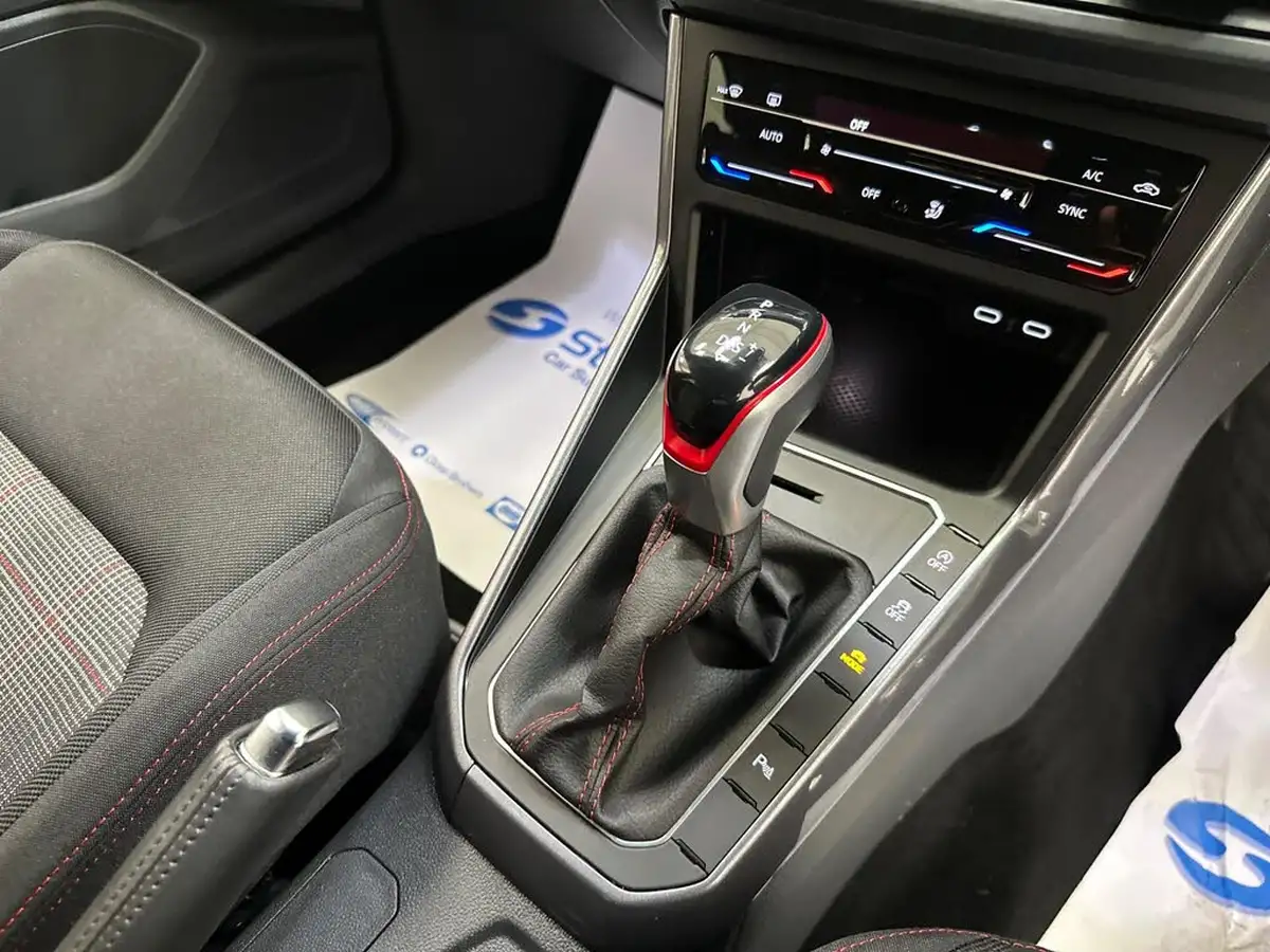 2023-volkswagen-polo-big-20