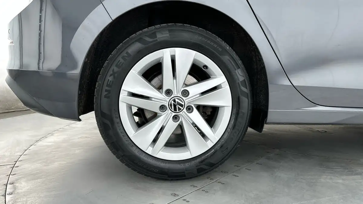 2021-volkswagen-golf-15-etsi-life-150ps-hatchback-big-25