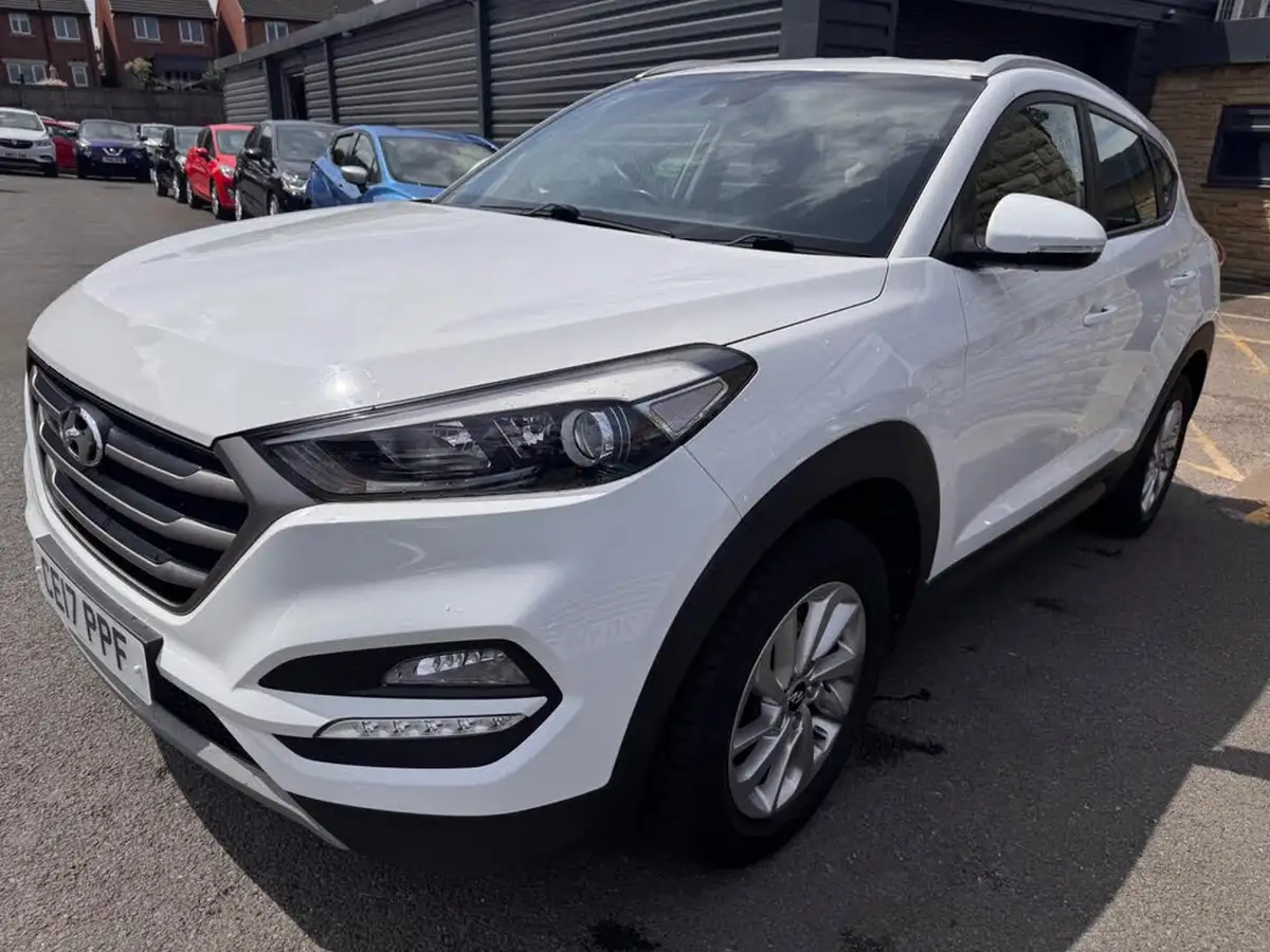 2017-hyundai-tucson-17crdi-blue-drive-se-nav-116ps-big-3