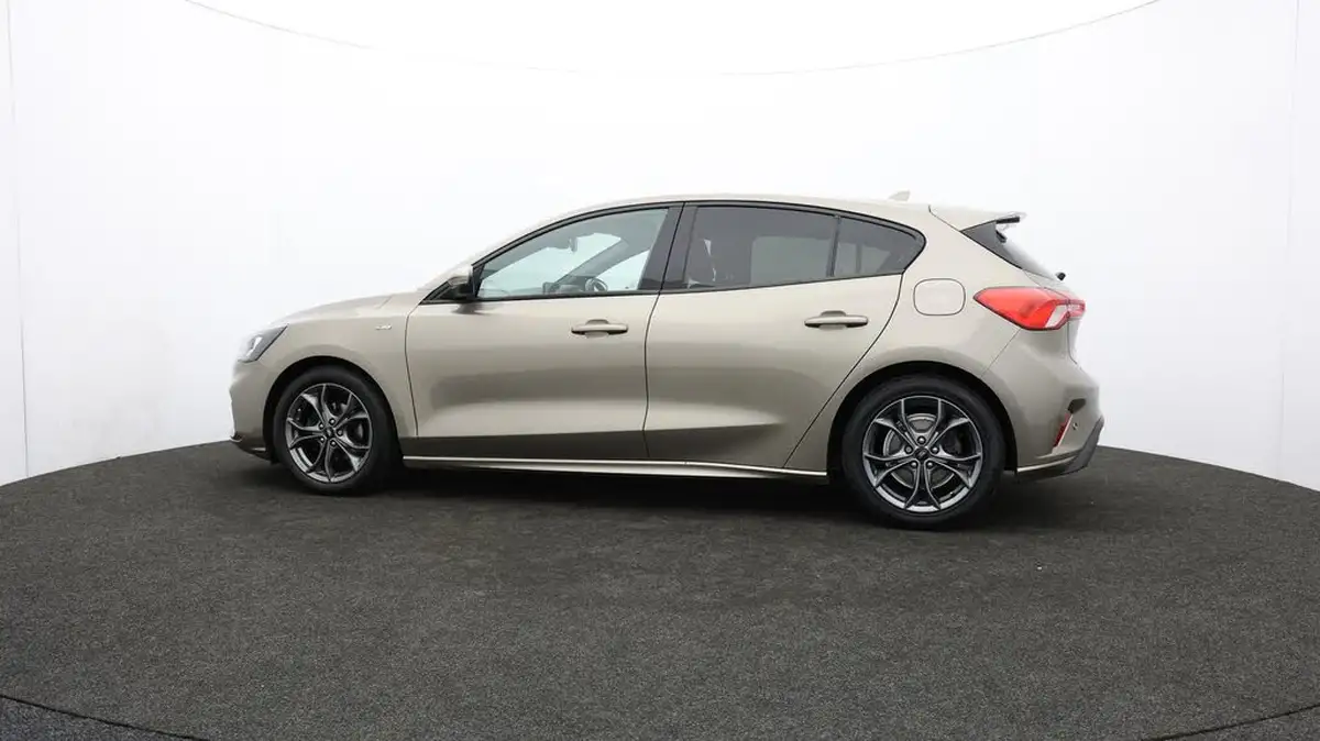 2019-ford-focus-15-st-line-ss-hatchback-big-71