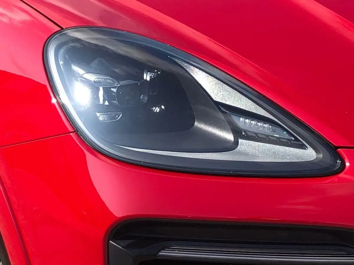2020-porsche-cayenne-40-v8-gts-coupe-big-17