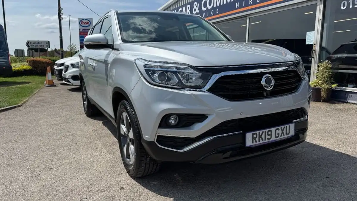 2019-kgm-ssangyong-rexton-22td-elx-t-tronic-big-3