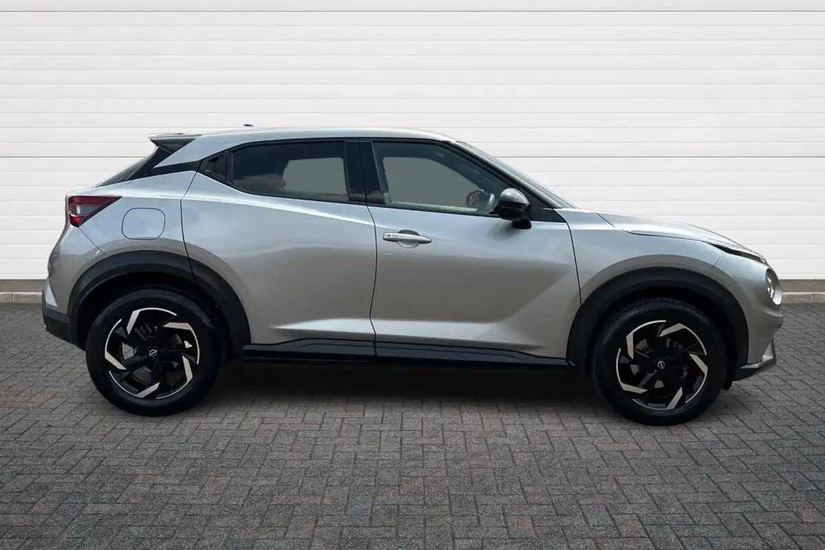 2023-nissan-juke-10-dig-t-n-connecta-dct-big-14