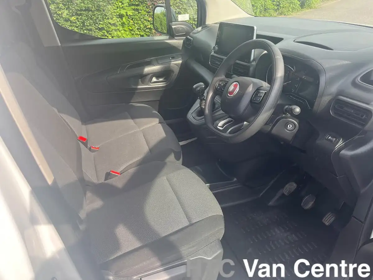 2023-fiat-doblo-15bluehdi-primo-l1h1-swb-100bhpeu6d-swb-1000kg-big-5