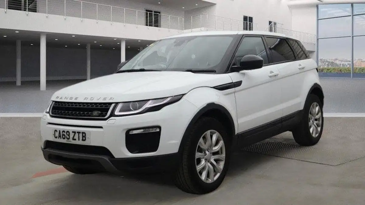 2019-land-rover-range-rover-evoque-20td4-se-tech-auto-big-1