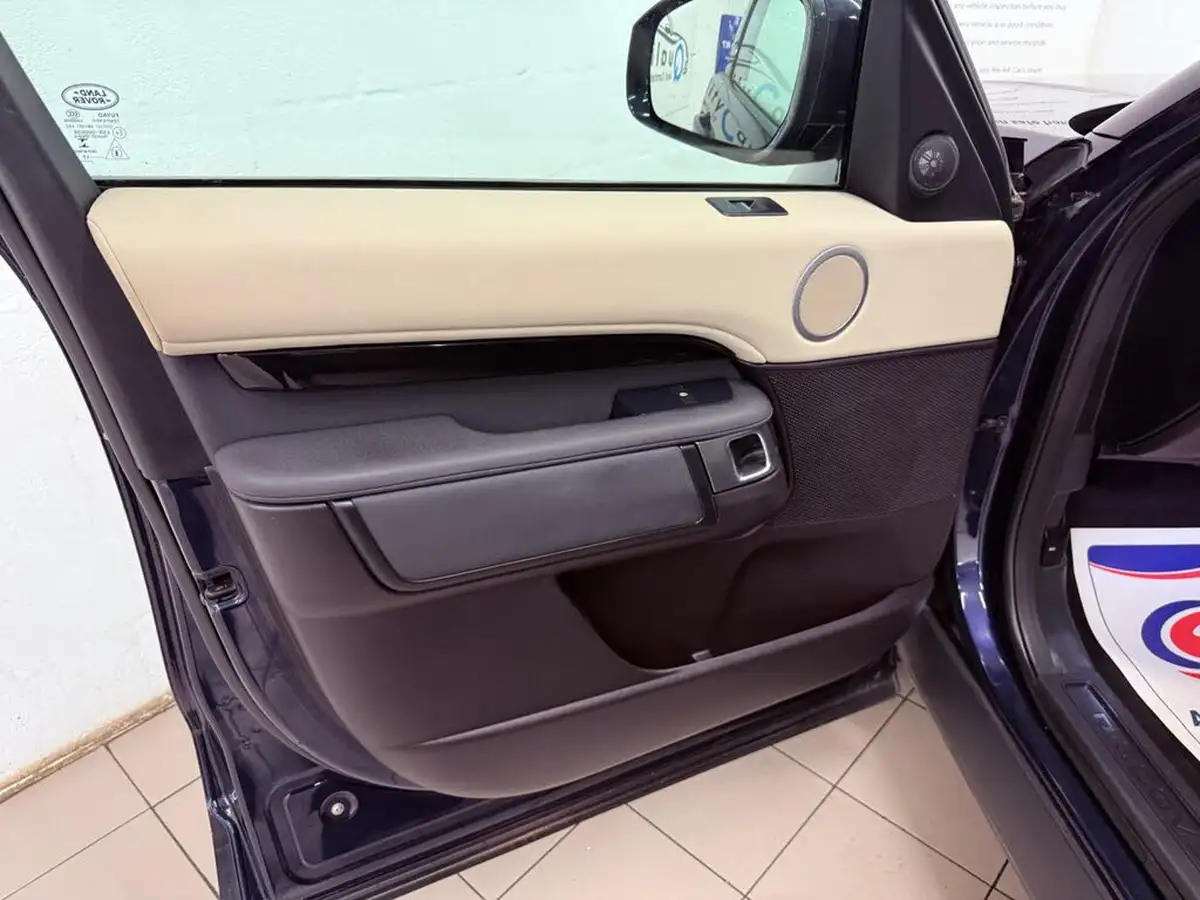 2017-land-rover-discovery-20sd4-se-240ps-awd-station-wagon-5d-auto-big-26