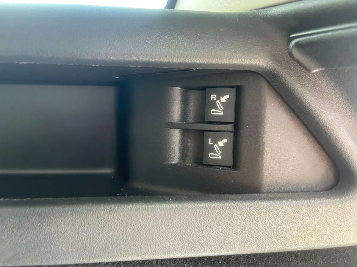 2019-land-rover-discovery-sport-20-d180-se-big-24
