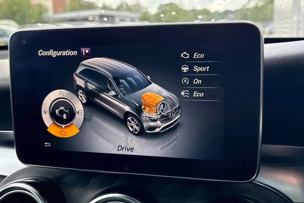 2018-mercedes-benz-glc-class-21d-glc220d-amg-line-premium-plusss-station-wagon-5d-big-49
