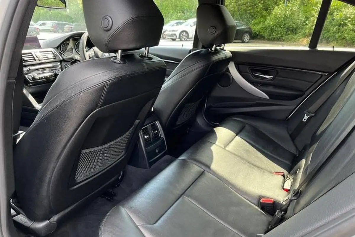 2018-bmw-3-series-30-340i-m-sport-saloon-4d-auto-big-34
