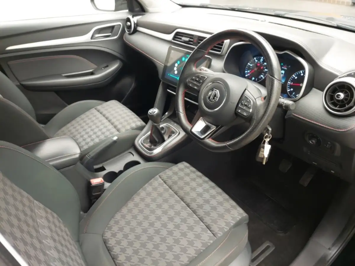 2021-mg-zs-suv-15-vti-tech-excite-big-12