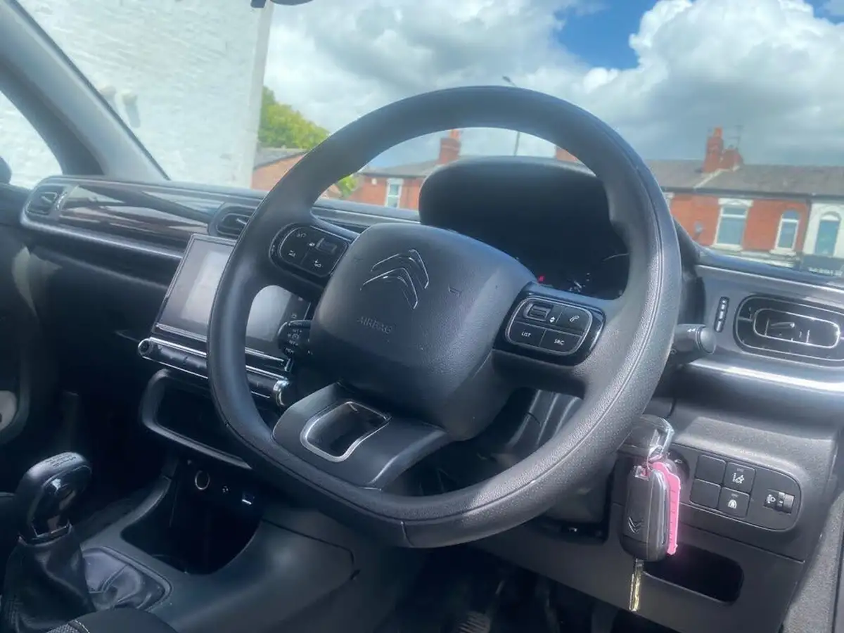 2018-citroen-c3-12-puretech-feel-82ps-big-10