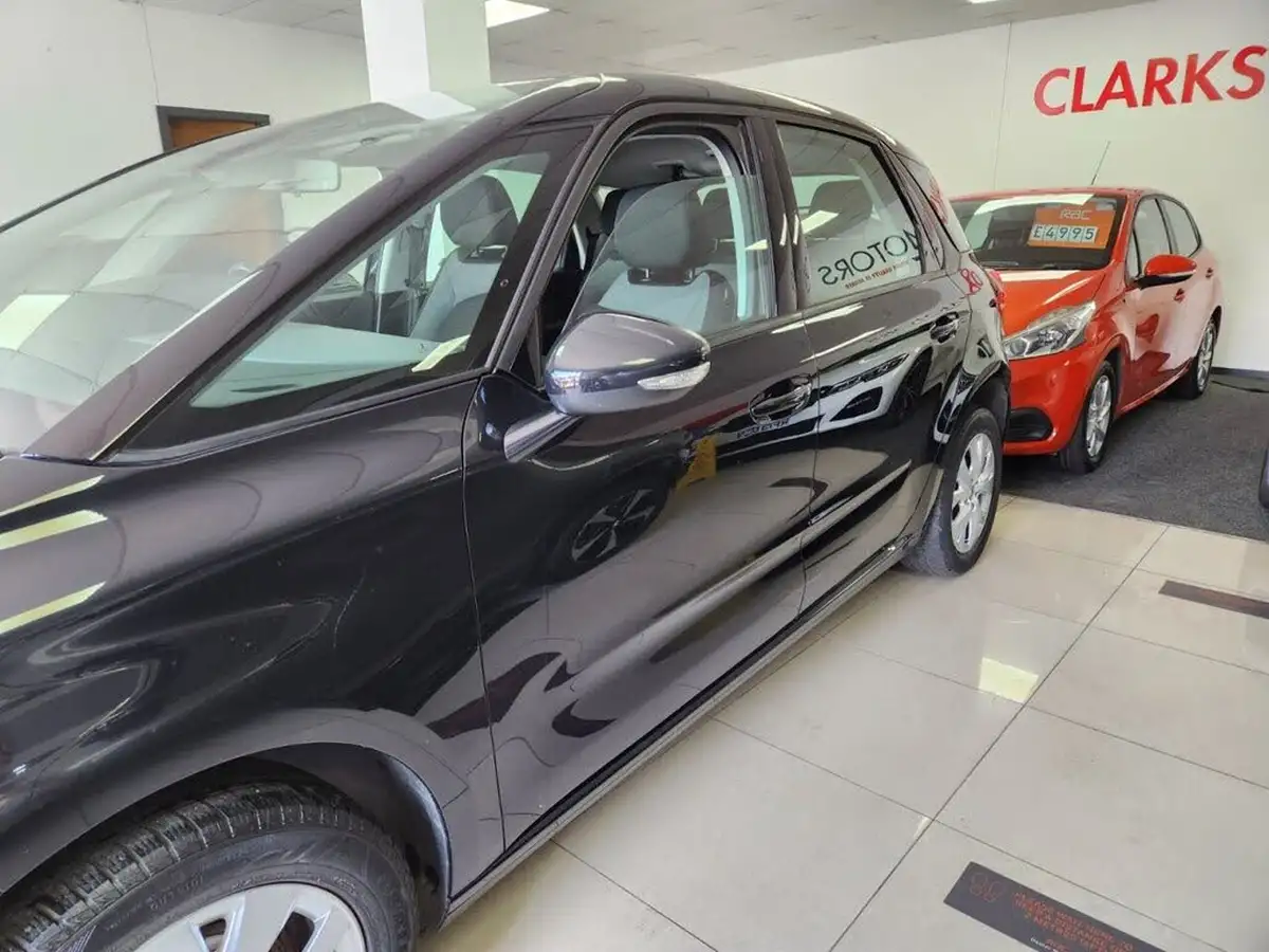 2017-citroen-c4-picasso-16bluehdi-touch-edition-100ps-ss-big-28