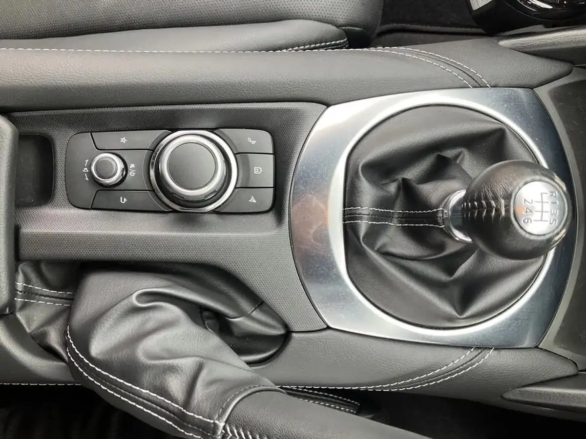 2024-mazda-mx-5-20-exclusive-line-roadster-big-19