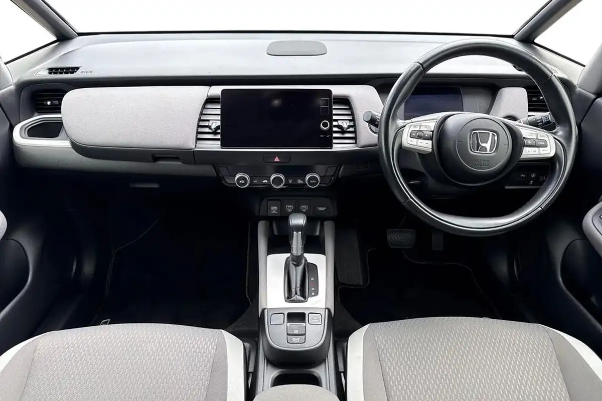 2021-honda-jazz-15-i-mmd-crosstar-ex-109ps-two-tone-big-3