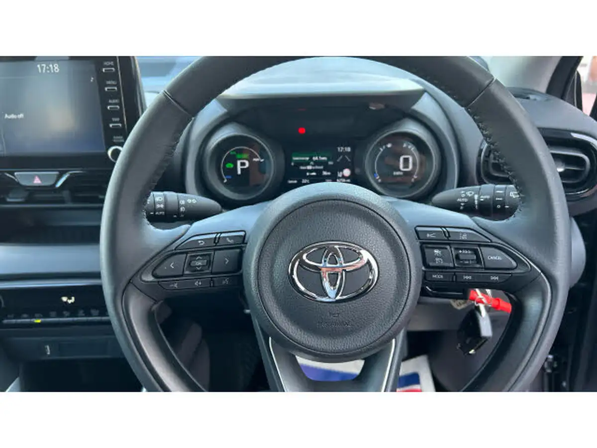 2023-toyota-yaris-15-vvt-i-design-big-7
