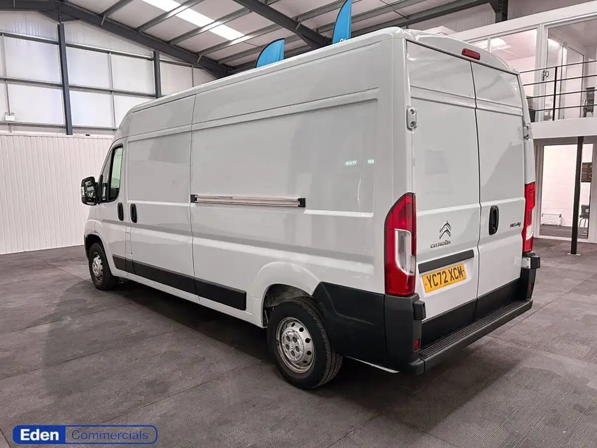 2022-citroen-relay-22bluehdi-35-l3h2-enterprise-panel-big-6