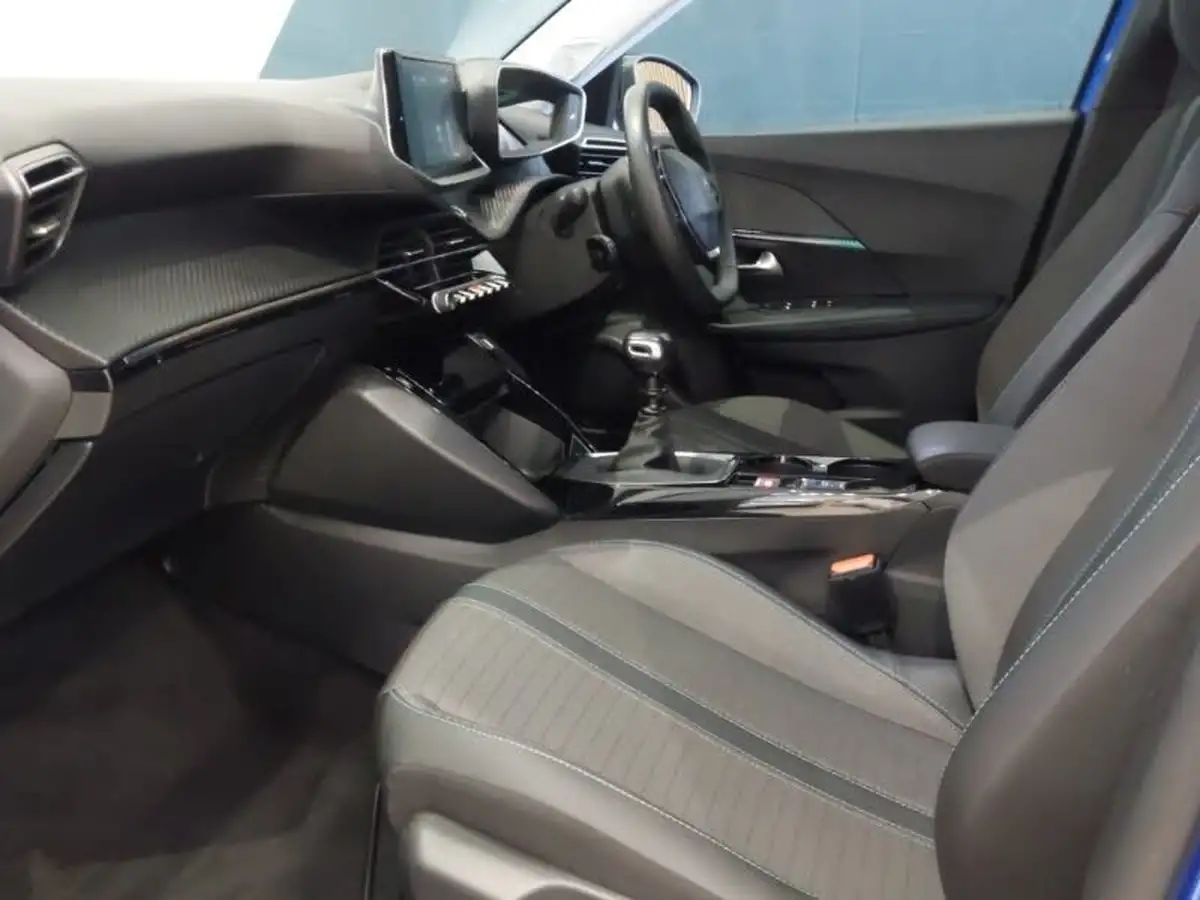 2022-peugeot-2008-suv-12-puretech-allure-premium-130bhp-big-4