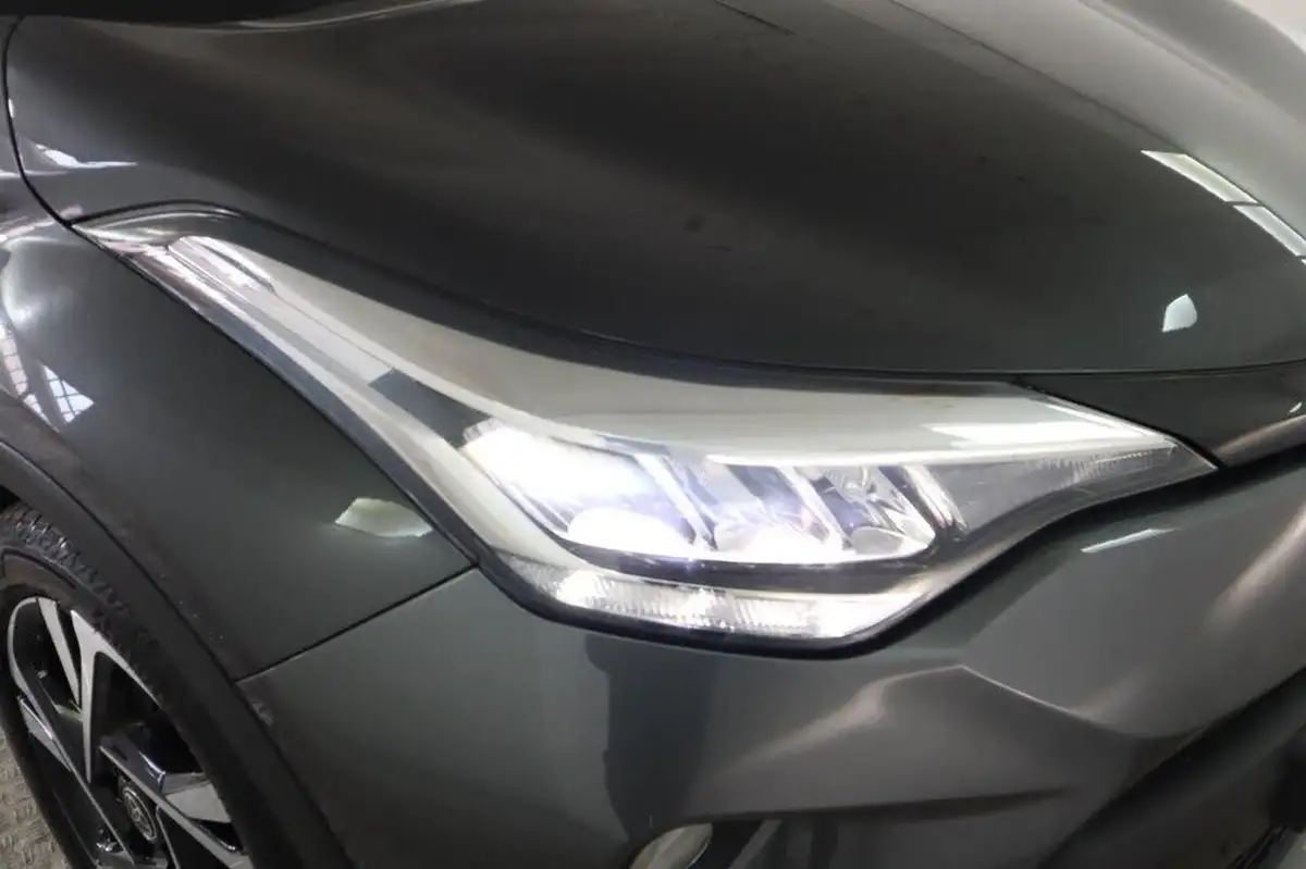 2022-toyota-c-hr-18-vvt-i-design-big-47