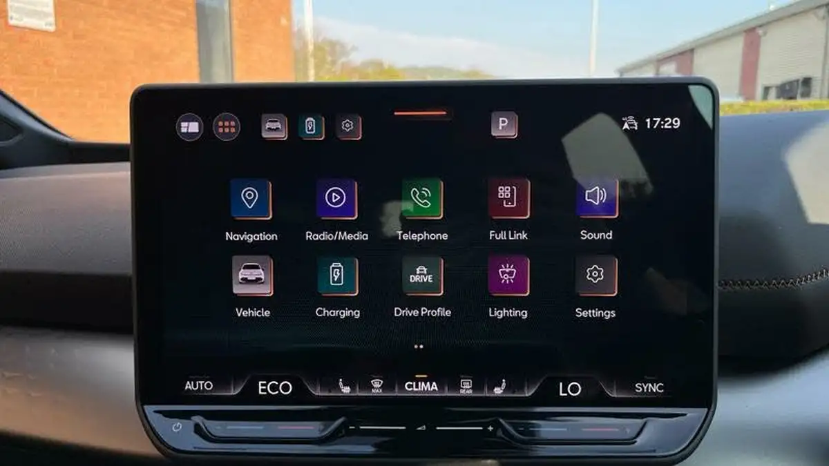 2024-cupra-born-e-v2-edition-big-6